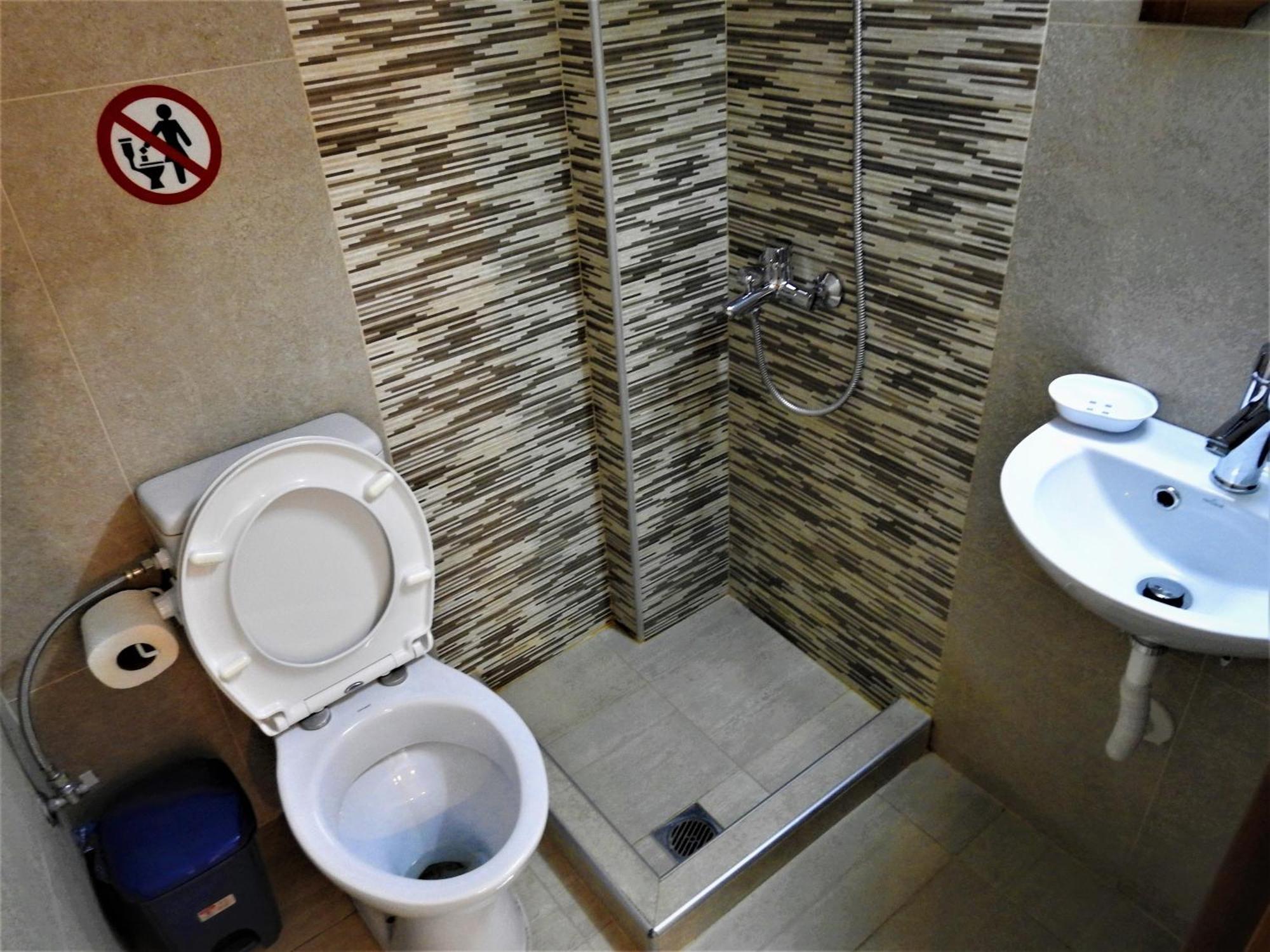 Konstantinos'S Luxury Studio Thessaloniki Exterior foto